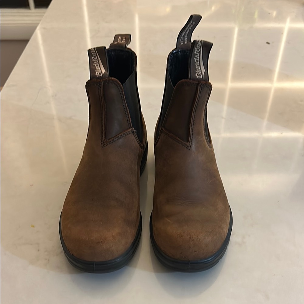 Blundstone Brown Leather Chelsea Boots